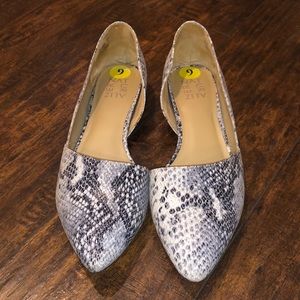 White snakeskin flats